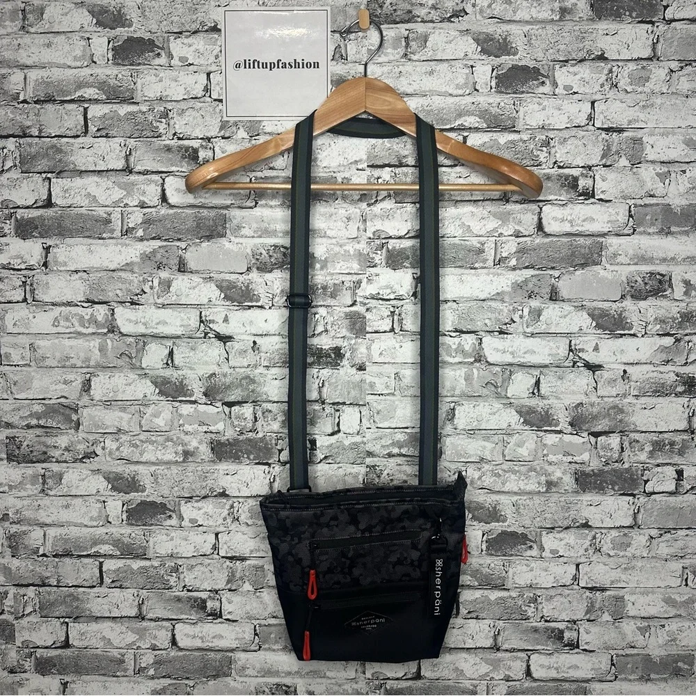 EUC Sherpani Women's Sadie Crossbody Shoulder Bag Black and Gray ONE SIZE